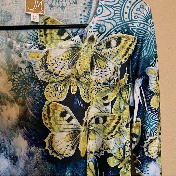 Embellished JM Collection - Picture 2 of 6